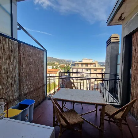 Centro Vista Aperta Nel Cuore Del Paese Appartement Loano
